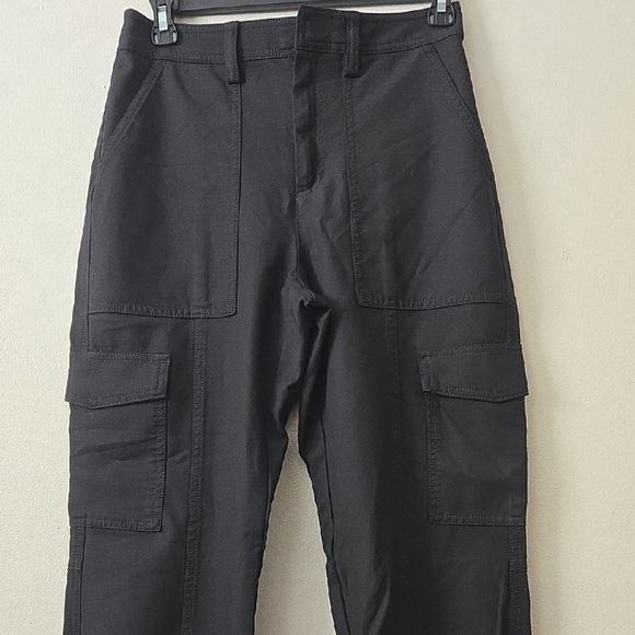 Banana Republic Women's Black Cargo Pants - Picture 3 of 10